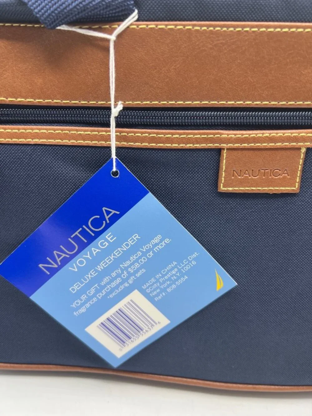 Nautica Voyage Deluxe Weekender Travel Bag Navy & Brown With Adjustable Strap